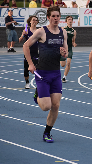 Spahr running a track event