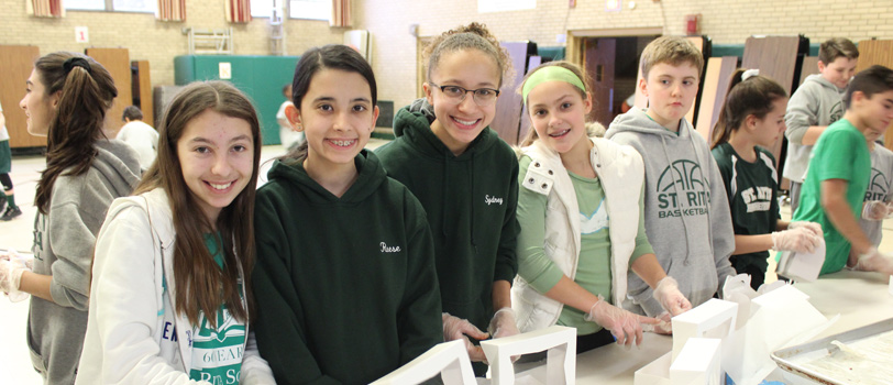 Students volunteering