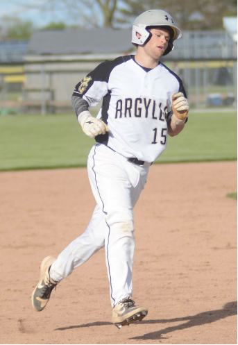 Madison-Grant's Mason Richards trots to third base after slugging a 2-run homer as part of an 11-run fourth inning in the Argylls' 16-1 win over Blackford on Tuesday.