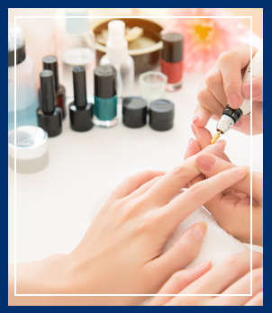 painting nails
